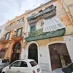 Bari Central Apartment *