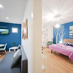 Bari Central Apartment 아파트 바리