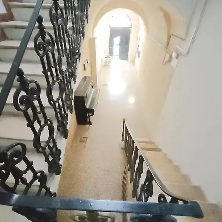 Bari Central Apartment *