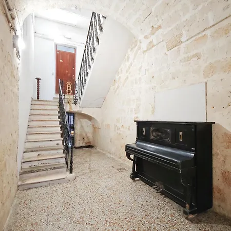 Apartamento Bari Central Apartment *